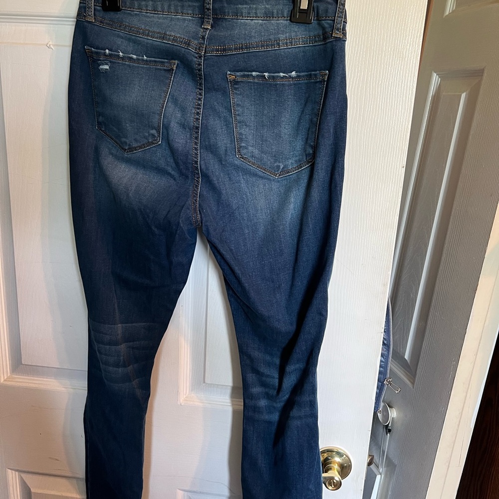 Distressed jegging - Picture 2 of 2